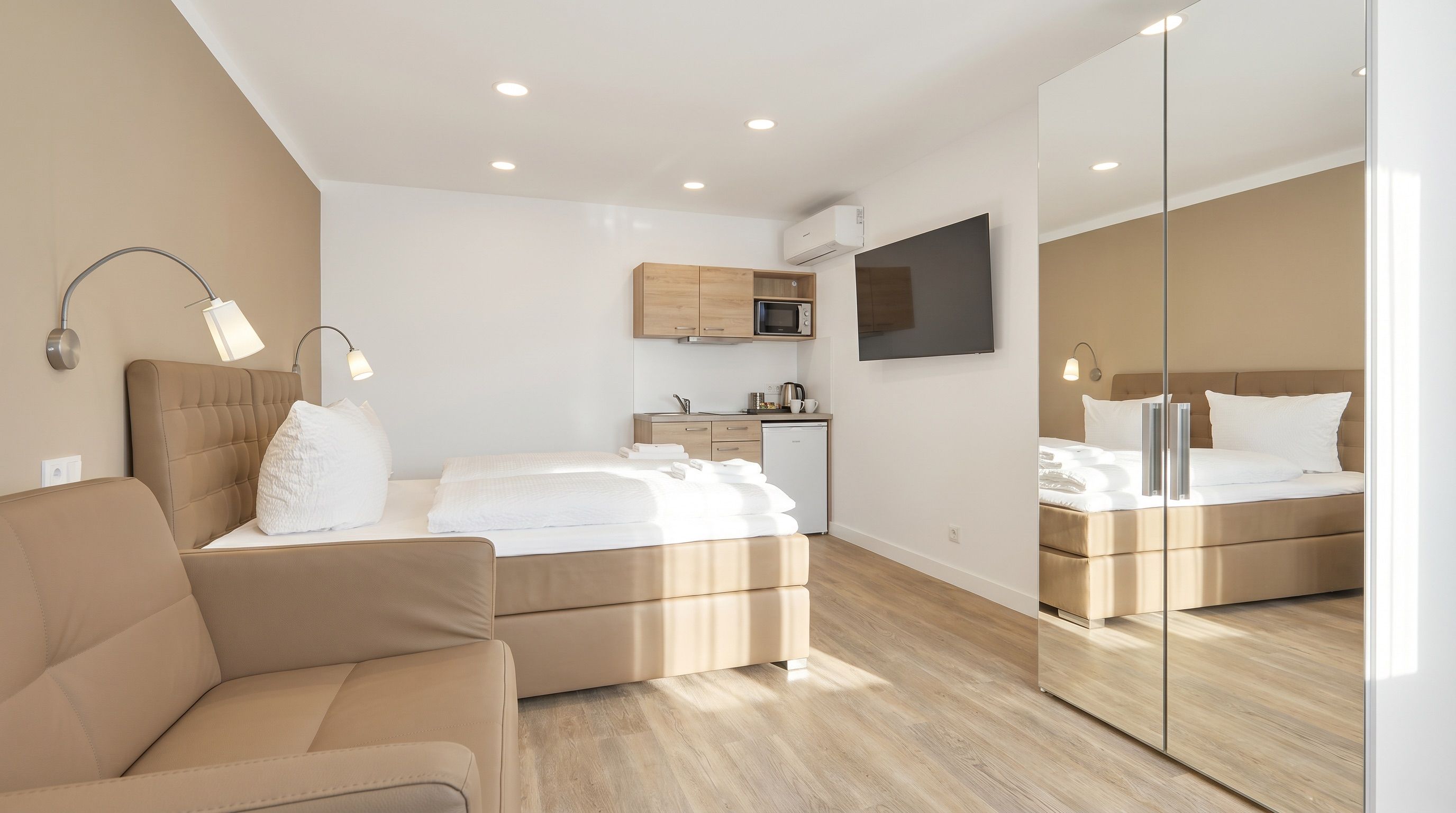 Offenes Studio-Apartment mit Küchenzeile